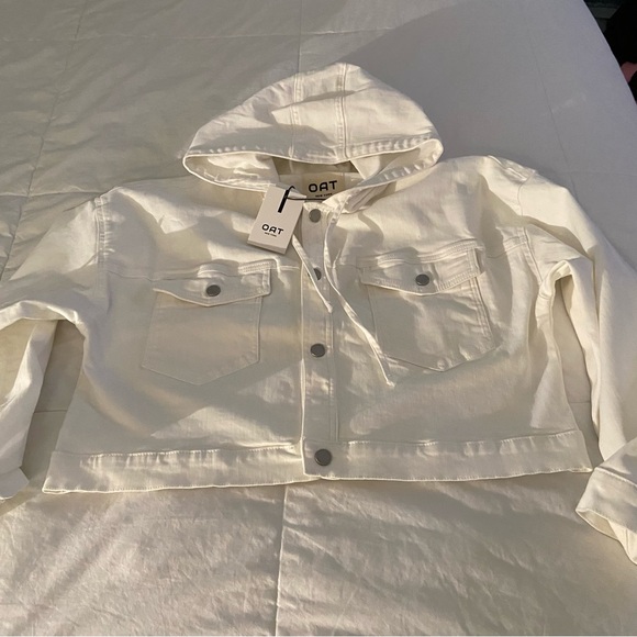White Cropped Jean Jacket with Hood - Picture 9 of 12